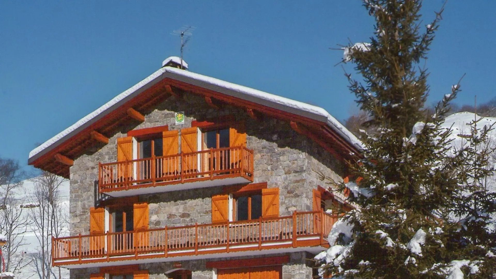 Hotel A 6 Bedroom Chalet With A Sauna And Mountain Views Located In The Alps Saint-Martin-de-Belleville