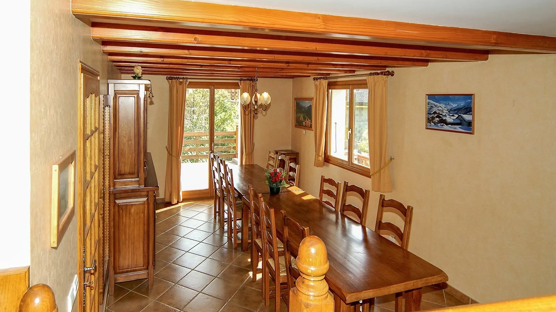 A 6 Bedroom Chalet With A Sauna And Mountain Views Located In The Alps Saint-Martin-de-Belleville